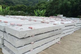 鋼筋混凝土蓋板模具澆筑水泥蓋板時(shí)應(yīng)使用哪種級(jí)別的鋼筋？
